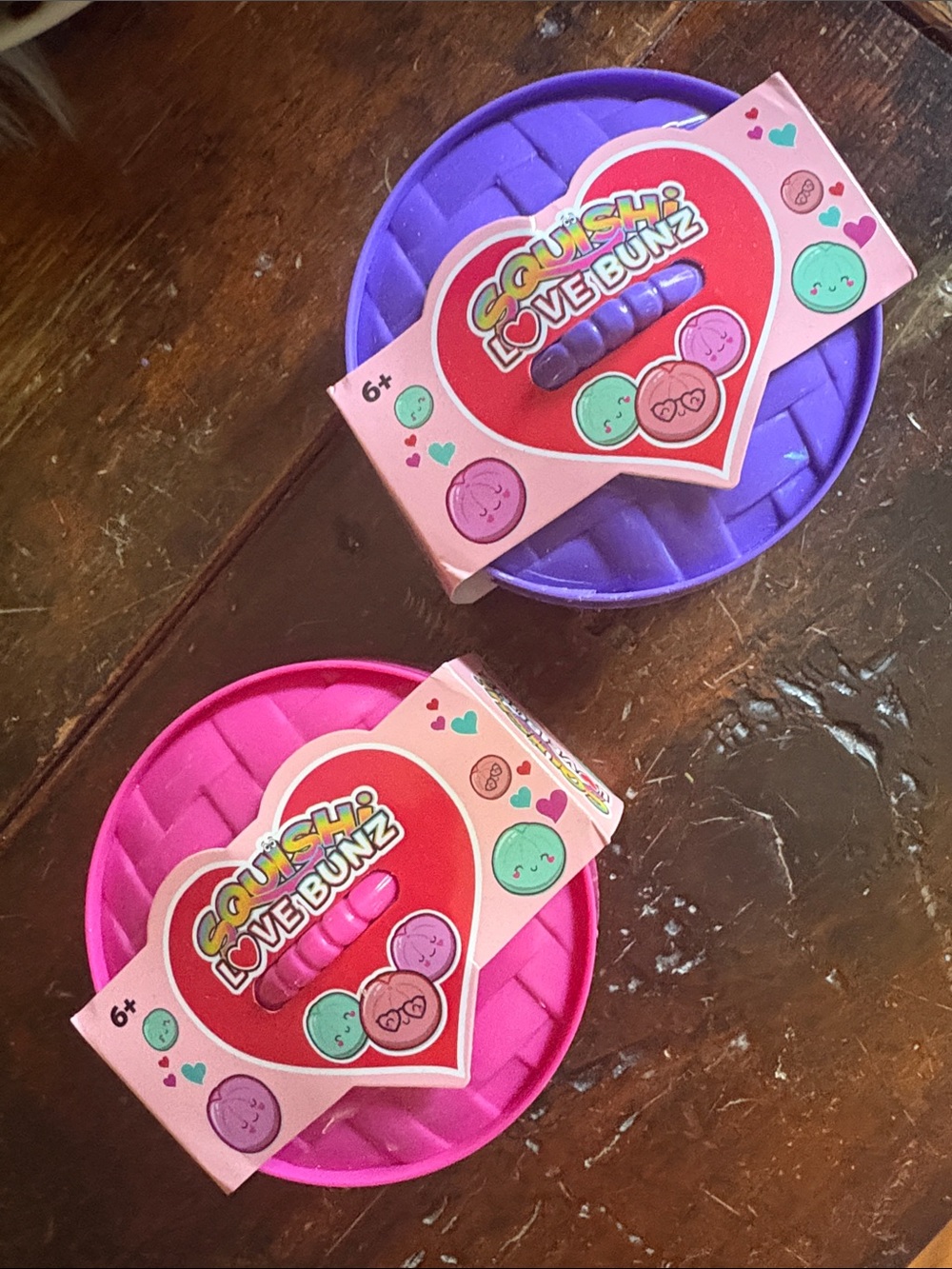 Two Squishi Love Bunz